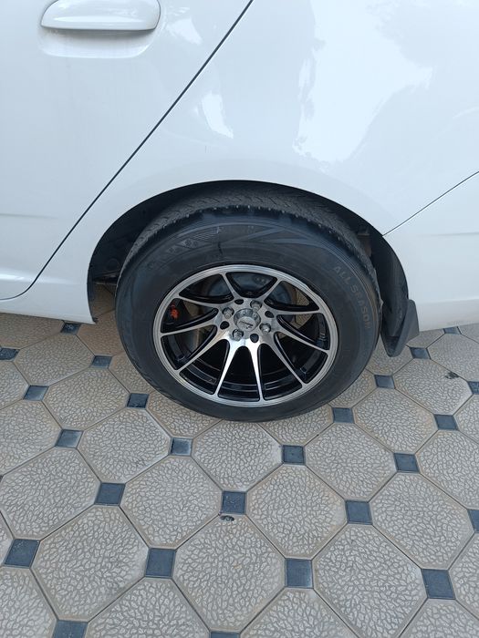 XXR Diska R15 J 8.25 Holati yaxshi Cobaltda turibti