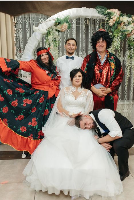 Тамада- Ведущая, организатор праздников