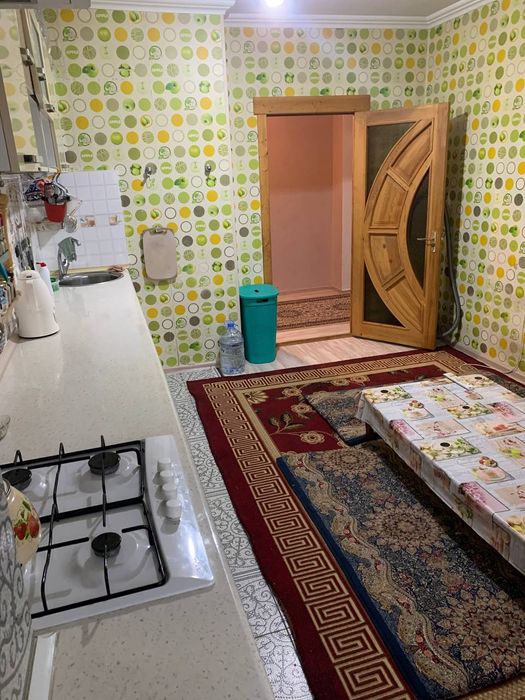 Продаю свою кв 4к 9э массив строител сергели курувчи метро 12 бекат