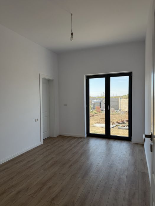 CASĂ MODERNĂ PE PARTER | Construcție nouǎ