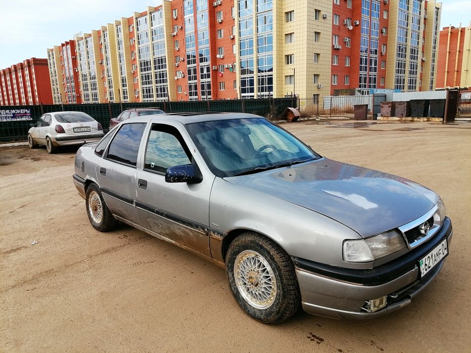 Продам Опель Вектра А 1995 года,  объём 2.0