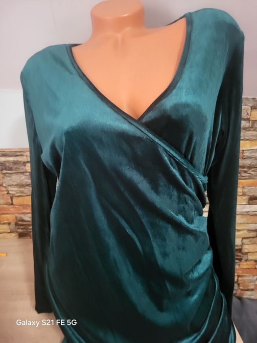 Vând Rochiță Dama