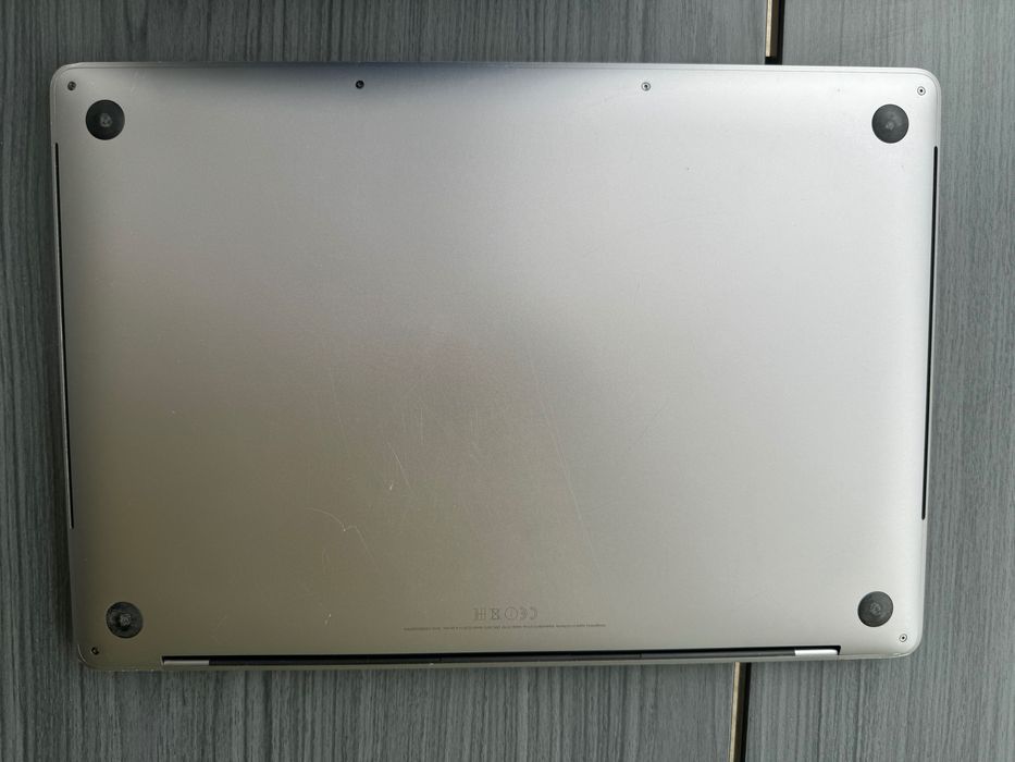 MacBookPro15,4 500GB Quad-Core Intel Core i7 2,7GHz RAM16GB