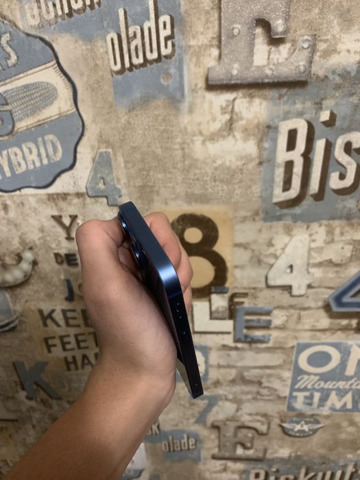 Apple iPhone 13 mini