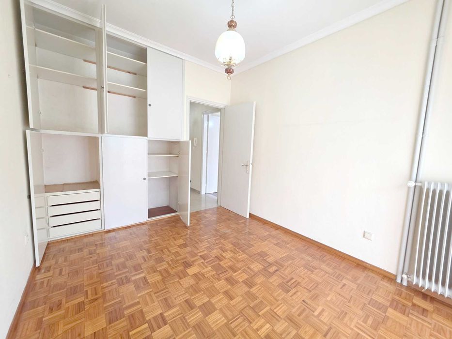 ПРОДАВА СЕ апартамент с площ 90 кв.м. в квартал „Профитис Илиас“ в Кавала (код 8384)