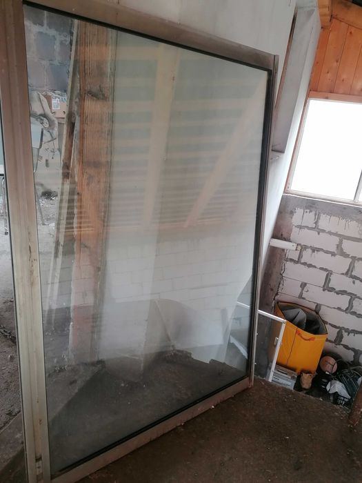 Vând geamuri aluminiu 120×84cm