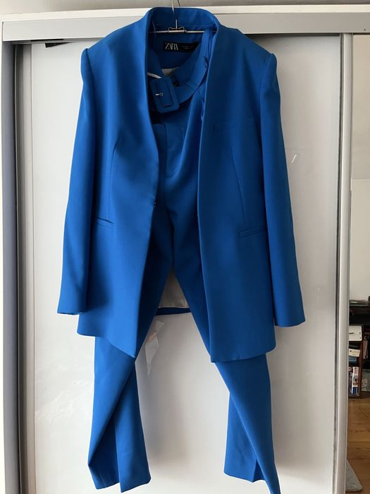 Costum Zara pentru femei