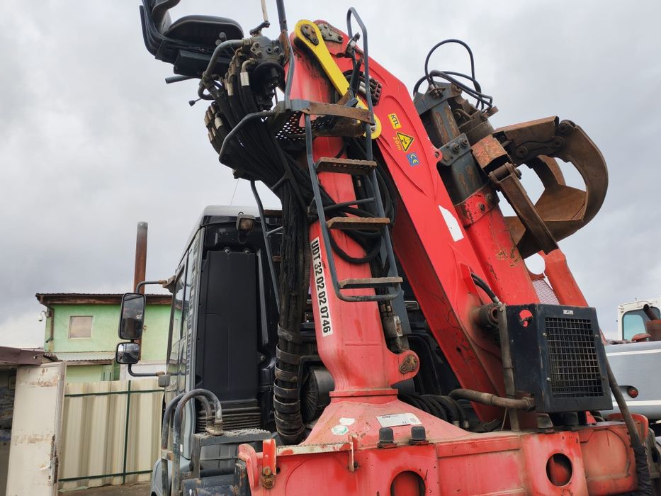 Vând Man abrollkipper +macara an 2007