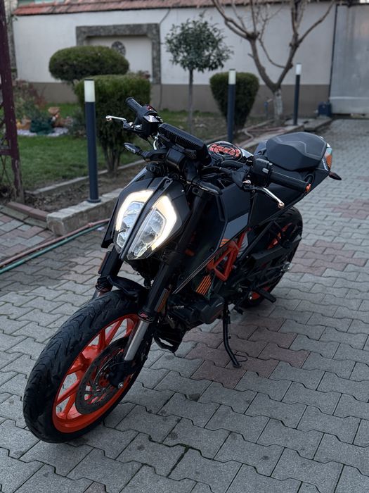 Ktm duke 125 2022  Inmatriculat Limited 7200km