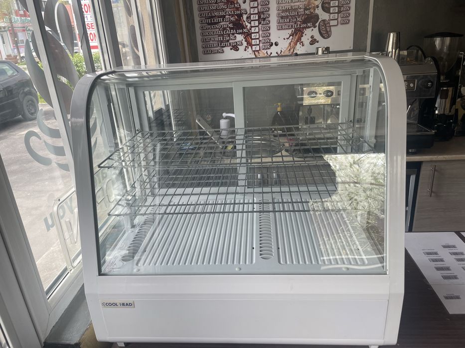 Vitrina patiserie la rece