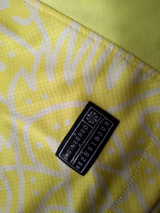 Nike Brazil тениска 2XL размер.