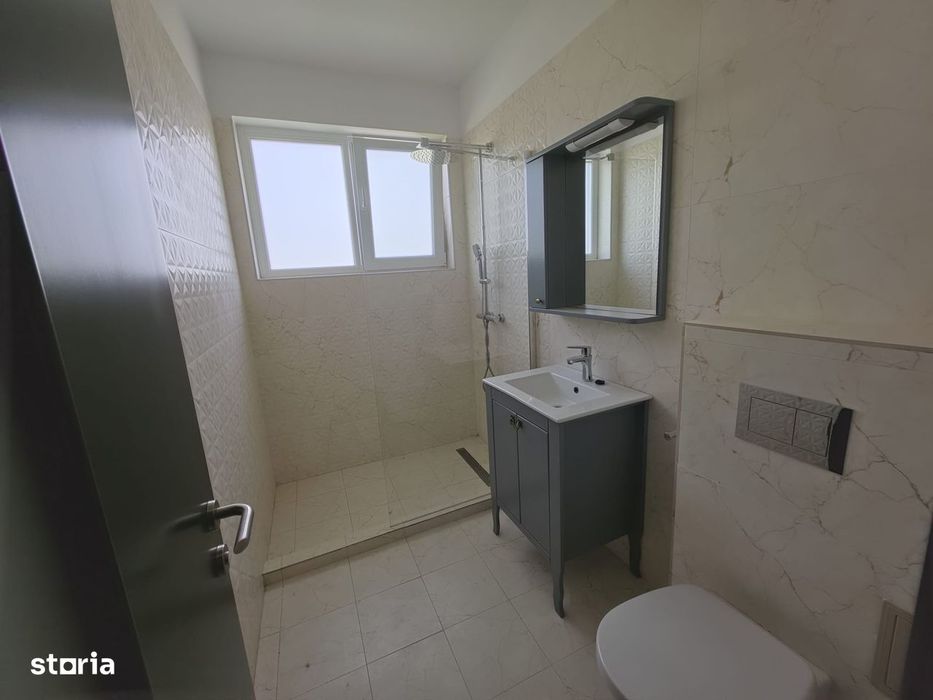 Casa 3 camere,teren 380 mp,gata de mutare