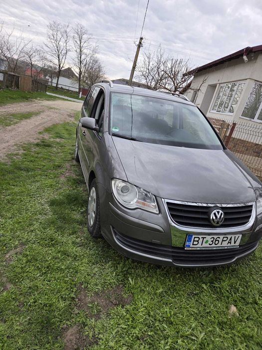 Mașina wolzvagan touran