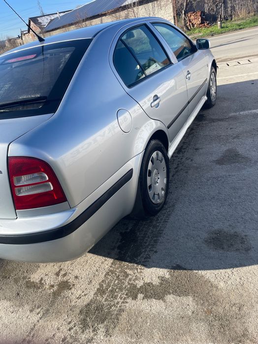Vând Skoda Octavia 1
