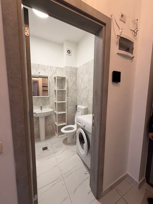 Garsoniera de inchiriat in Militari Residence