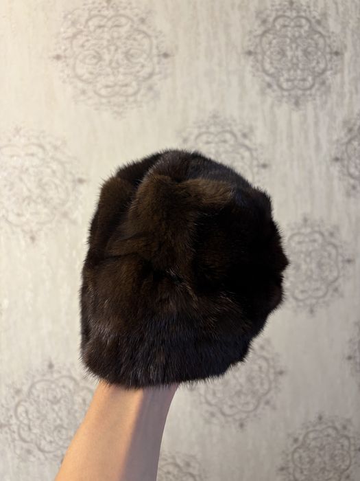 Норковая шапка.