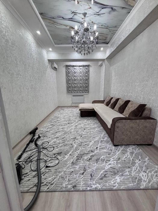 2 xonali uy sotiladi bozorni oldida