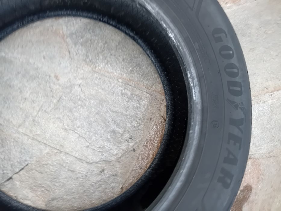 215 55 17 Goodyear 98w
