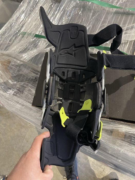 Наколенки ALPINESTARS Bionic Carbon