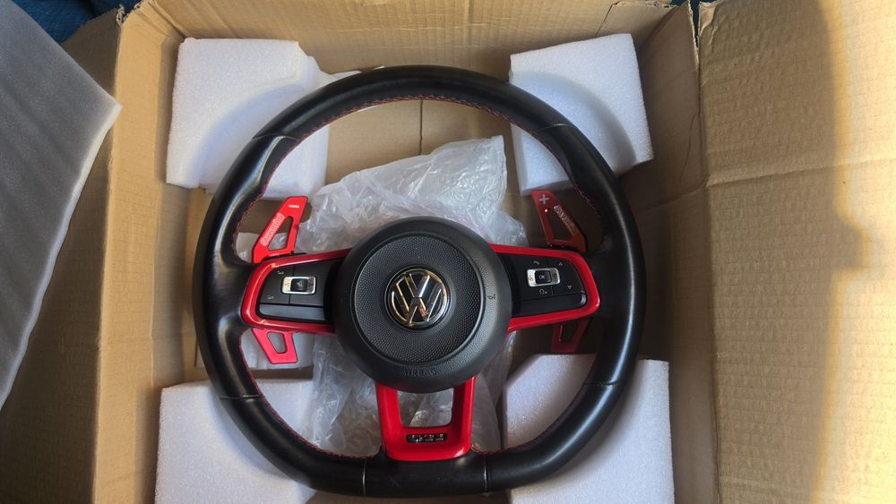 Vand Volan VW Golf Mk7 GTI R GTD cu padele complet