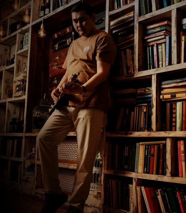 Асаба тамада музыкант