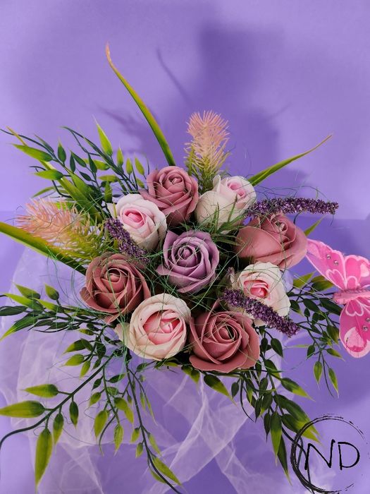 Подаръчна кутия с цветя