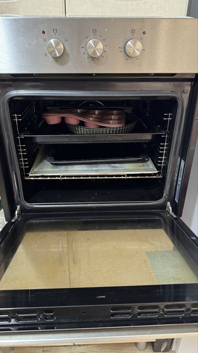 Продам духовку Даучер