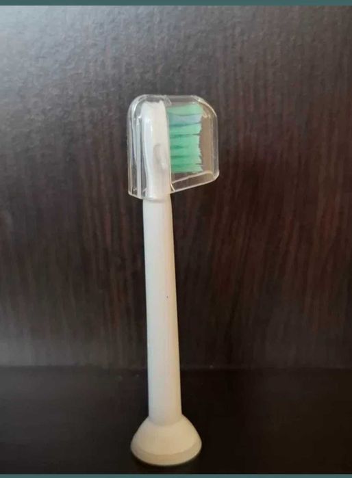 Резервни глави/ Накрайници за електрическа звукова четка за зъби Philips Sonicare, с предпазни капачки!