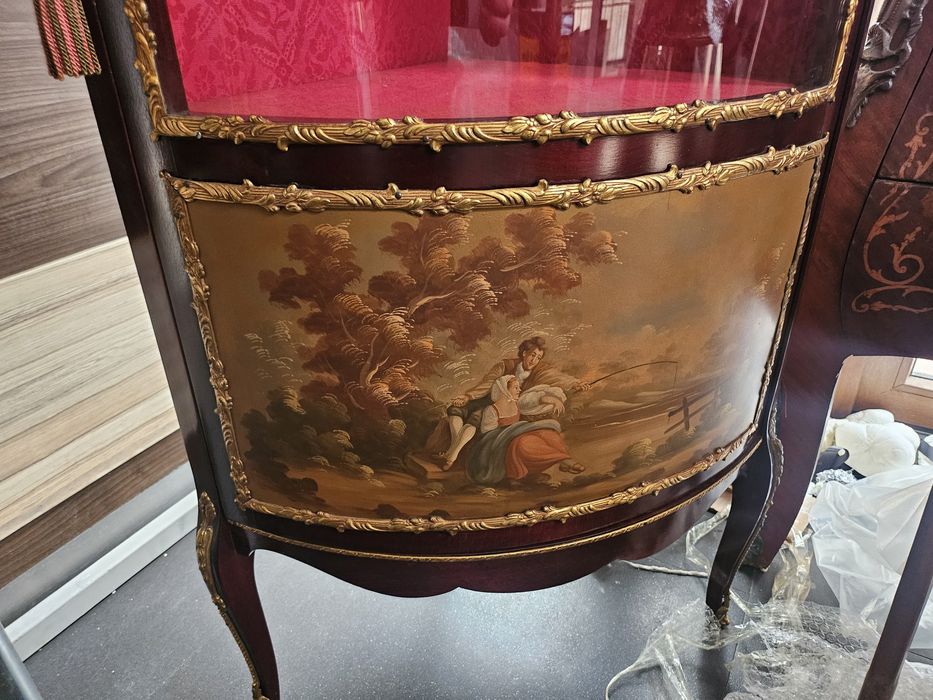 Бароков тв.шкаф  комод