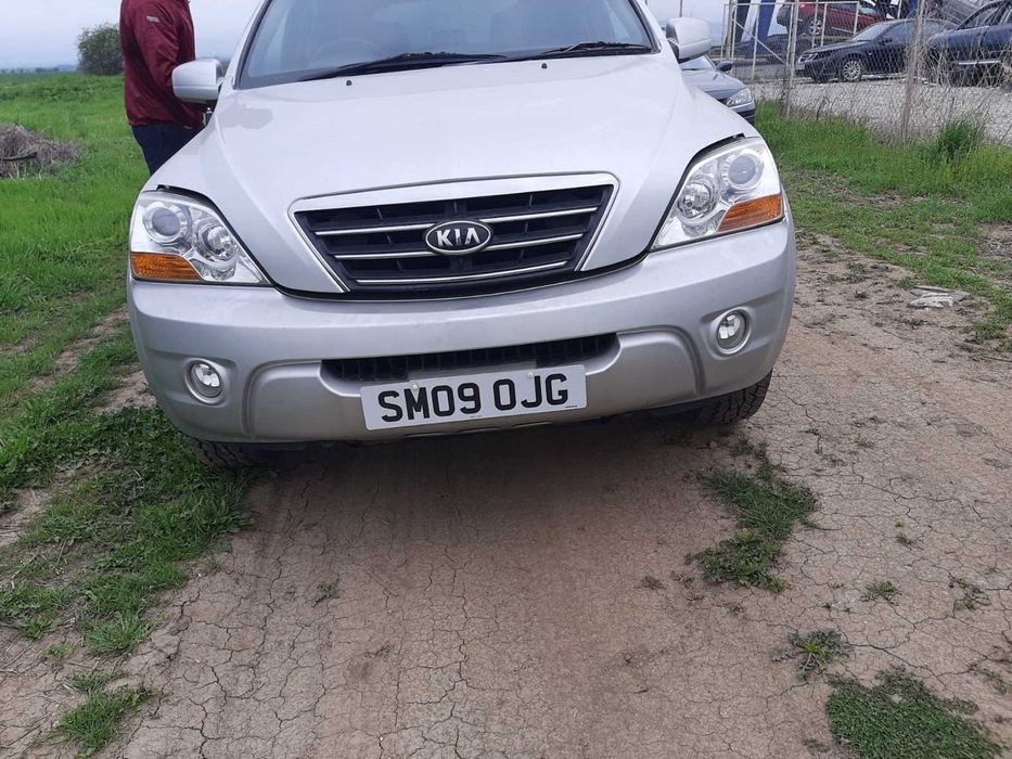 За Части Kia Sorento 2.5 crdi 2009 г
