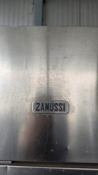 Хладилник професионален  Zanussi