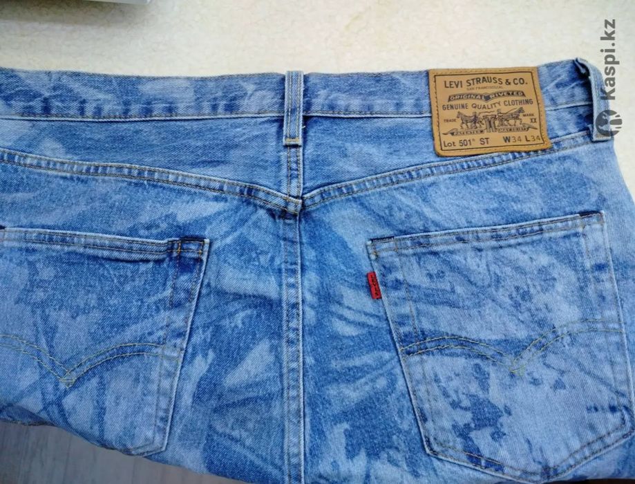 Продам джинсы levis