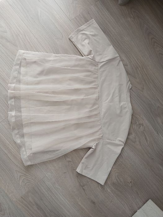 Tricou marimea XS, nou