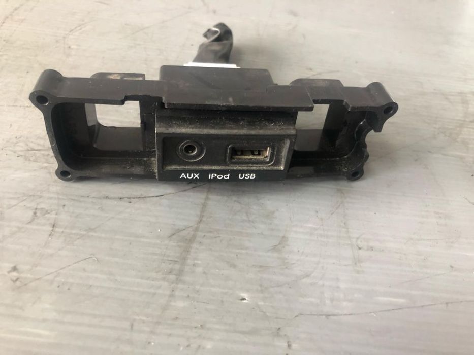 auxiliar cu usb hyundai i20