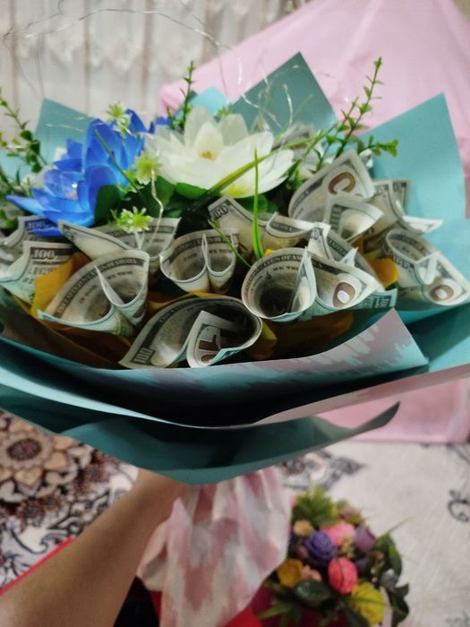 Sotiladi qiziqqanla tel qisin