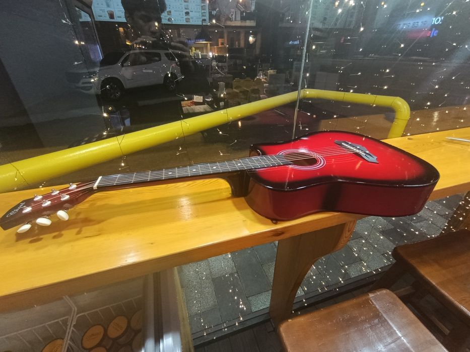 Продается гитара