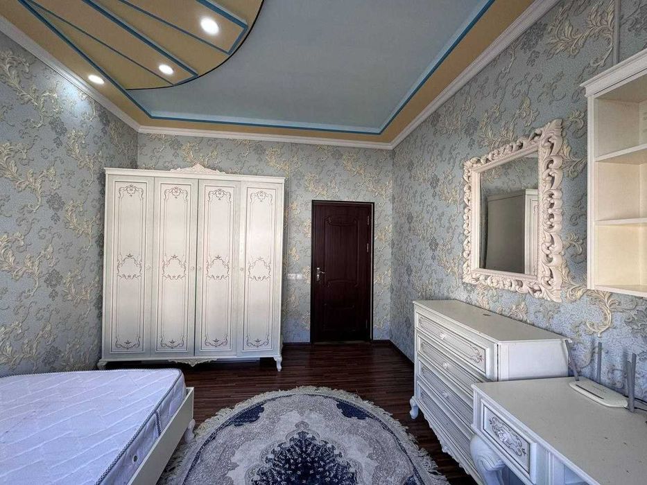 3 хоналик квартира 3 этаж кирпичный дом, 5 микр, сомий, софмед