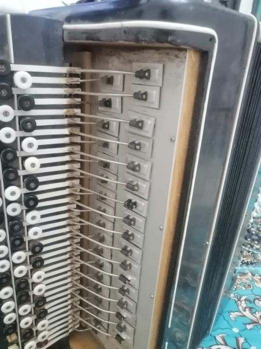 Баян сатылады. Почти новый