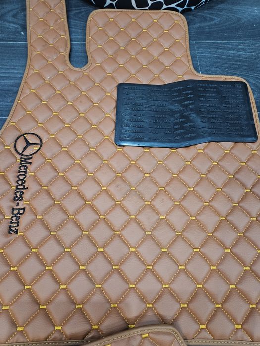 Кожени стелки  за Мерцедес W222 Long чисто нови