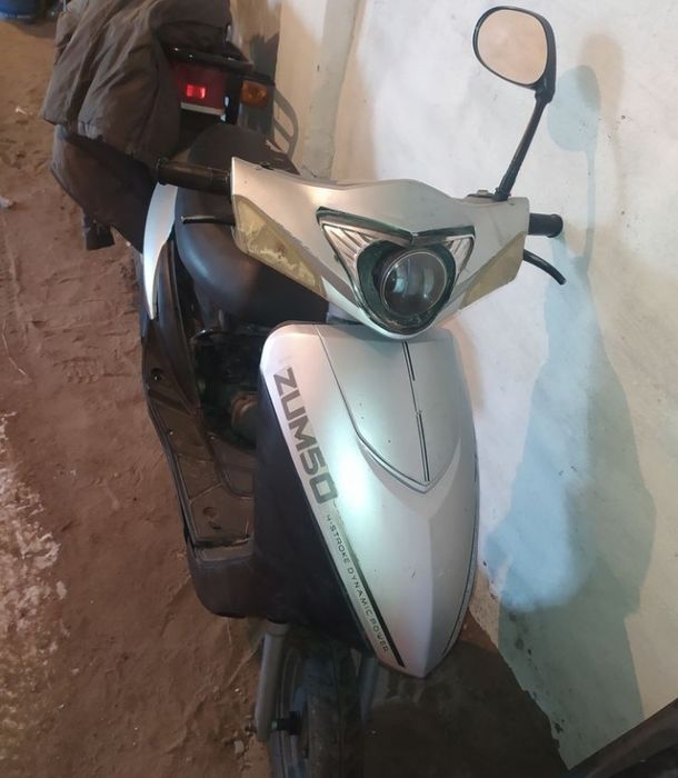 Продам скутер на ходу