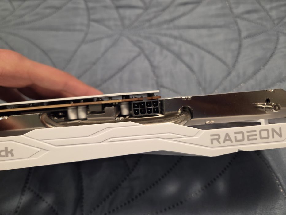 ASRock Radeon rx6600 8gb в гаранция