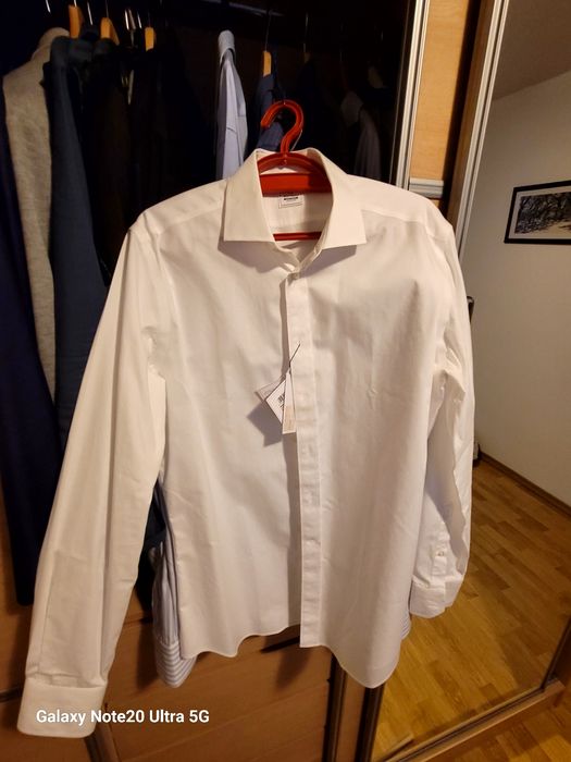 Costum Lana Boss 100%  52  L   Produs Romania