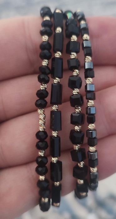 Brățară biluțe onix / aur