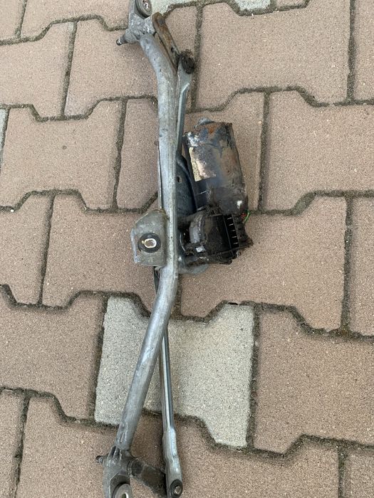 Моторче механизъм чистачки пасат 4 passat4