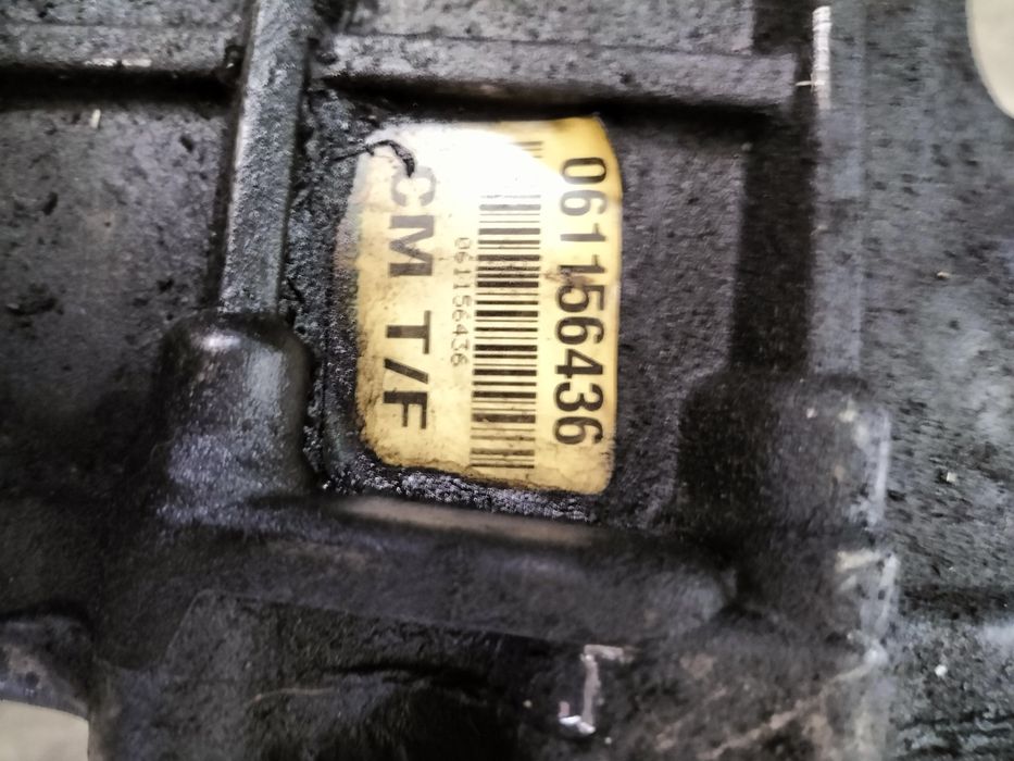 Раздатка / Раздатъчна кутия Hyundai Santa Fe 2.2CRDI 2007г.