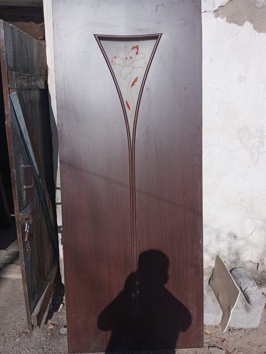 Дверь продается состояние хорошо