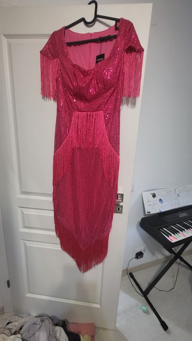 Vand rochie ocazie