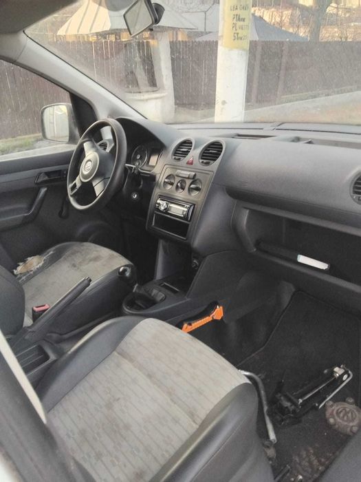 Doar vând auto nu fac schimburi