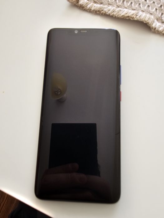 Huawei Mate 20 Pro , 6 Ram, 128 gb