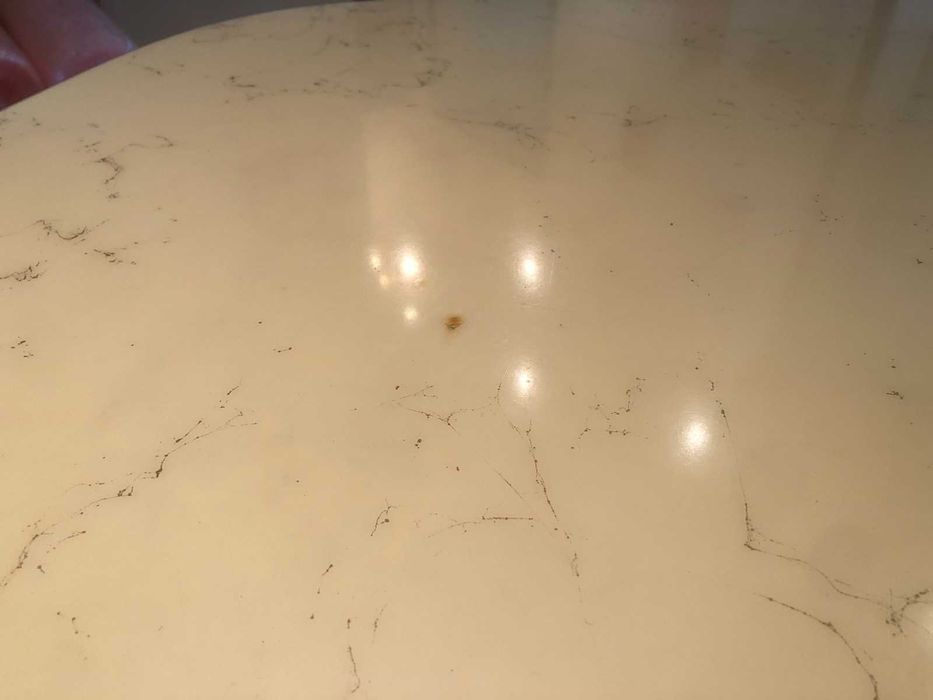 Красива трапезна маса дърво и мрамор, шестоъгълна